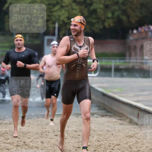 13.09.2026 - Stadtparktriathlon Mo-Foto http://msf.ph/oto/10254947 13.09.2026 10:31:06 Schwimmen 480, 483, 491, 494, 528, 575, 582, 584 meine-sportfotos.de