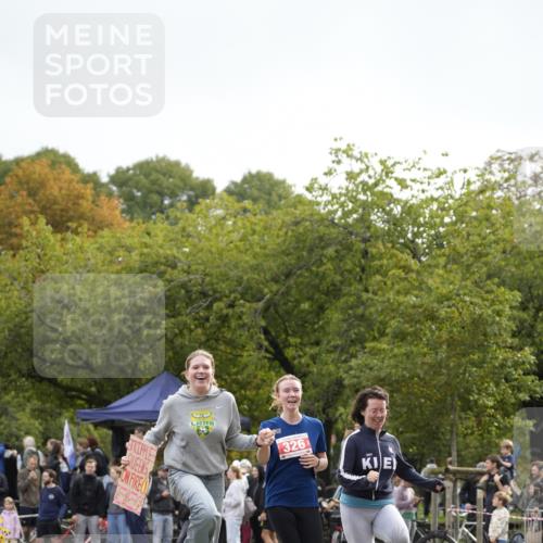 13.09.2026 - Stadtparktriathlon Patografie http://msf.ph/oto/10254961 13.09.2026 11:11:02 Ziel 241, 326 meine-sportfotos.de
