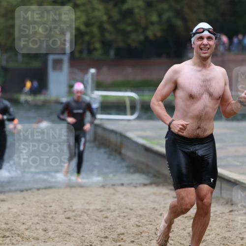 13.09.2026 - Stadtparktriathlon Mo-Foto http://msf.ph/oto/10254962 13.09.2026 10:31:09 Schwimmen 483, 491, 494, 528, 575, 582, 584 meine-sportfotos.de