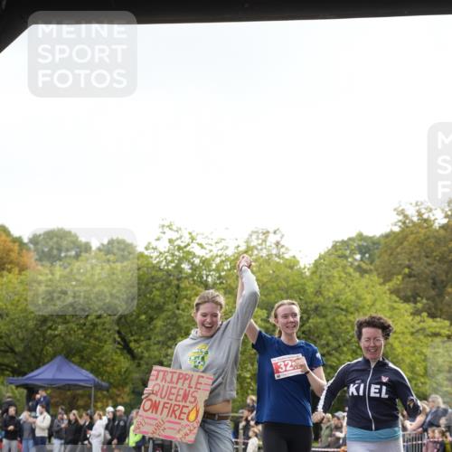 13.09.2026 - Stadtparktriathlon Patografie http://msf.ph/oto/10254965 13.09.2026 11:11:04 Ziel 241, 326 meine-sportfotos.de