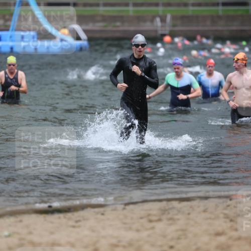 13.09.2026 - Stadtparktriathlon Mo-Foto http://msf.ph/oto/10255001 13.09.2026 10:31:24 Schwimmen 490, 499, 527, 571 meine-sportfotos.de