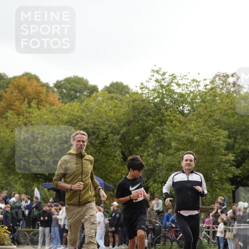 13.09.2026 - Stadtparktriathlon Patografie http://msf.ph/oto/10255049 13.09.2026 11:12:58 Ziel 313, 319 meine-sportfotos.de