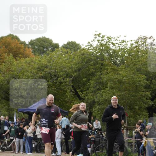 13.09.2026 - Stadtparktriathlon Patografie http://msf.ph/oto/10255105 13.09.2026 11:14:54 Ziel 253 meine-sportfotos.de
