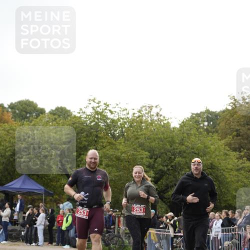 13.09.2026 - Stadtparktriathlon Patografie http://msf.ph/oto/10255107 13.09.2026 11:14:55 Ziel 253 meine-sportfotos.de