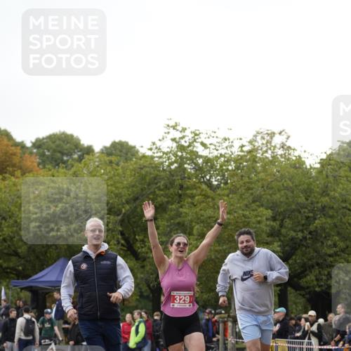 13.09.2026 - Stadtparktriathlon Patografie http://msf.ph/oto/10255124 13.09.2026 11:15:04 Ziel 329 meine-sportfotos.de