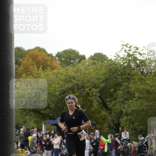 13.09.2026 - Stadtparktriathlon Patografie http://msf.ph/oto/10255137 13.09.2026 11:15:26 Ziel 380 meine-sportfotos.de