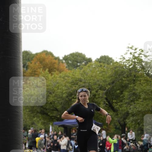 13.09.2026 - Stadtparktriathlon Patografie http://msf.ph/oto/10255139 13.09.2026 11:15:26 Ziel 380 meine-sportfotos.de