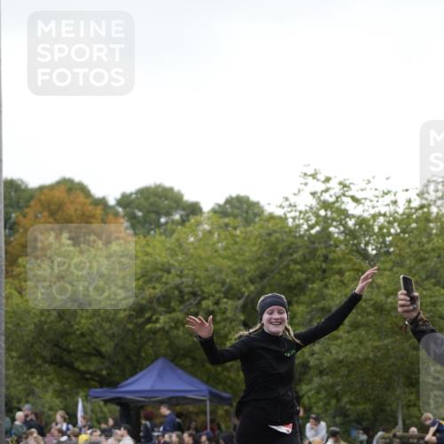 13.09.2026 - Stadtparktriathlon Patografie http://msf.ph/oto/10255157 13.09.2026 11:16:11 Ziel 330 meine-sportfotos.de
