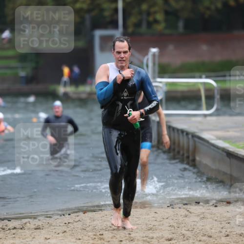 13.09.2026 - Stadtparktriathlon Mo-Foto http://msf.ph/oto/10255159 13.09.2026 10:32:05 Schwimmen 484, 504, 530, 533, 553 meine-sportfotos.de