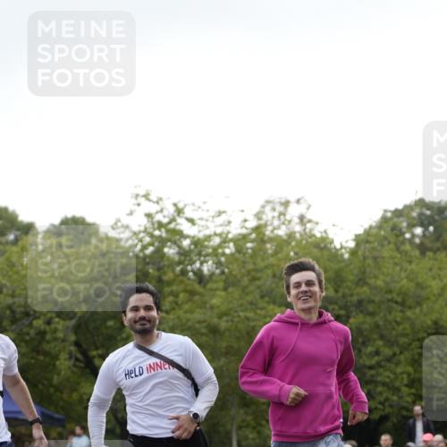 13.09.2026 - Stadtparktriathlon Patografie http://msf.ph/oto/10255167 13.09.2026 11:16:22 Ziel 250, 252 meine-sportfotos.de