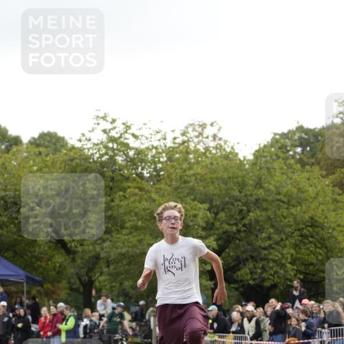 13.09.2026 - Stadtparktriathlon Patografie http://msf.ph/oto/10255190 13.09.2026 11:17:00 Ziel 255 meine-sportfotos.de