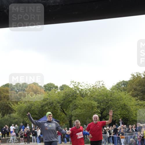 13.09.2026 - Stadtparktriathlon Patografie http://msf.ph/oto/10255235 13.09.2026 11:18:46 Ziel 269, 273 meine-sportfotos.de