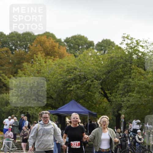 13.09.2026 - Stadtparktriathlon Patografie http://msf.ph/oto/10255252 13.09.2026 11:19:25 Ziel 221 meine-sportfotos.de