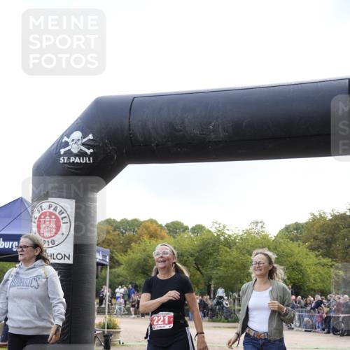 13.09.2026 - Stadtparktriathlon Patografie http://msf.ph/oto/10255259 13.09.2026 11:19:29 Ziel 221 meine-sportfotos.de