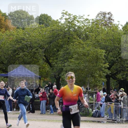 13.09.2026 - Stadtparktriathlon Patografie http://msf.ph/oto/10255290 13.09.2026 11:20:13 Ziel 320, 359 meine-sportfotos.de