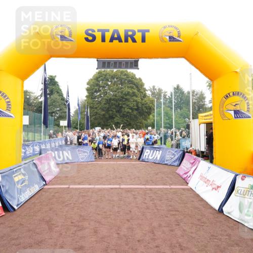13.09.2026 - Airport Race Dennis Weichert http://msf.ph/oto/10255291 13.09.2026 09:59:26 Laufen  meine-sportfotos.de