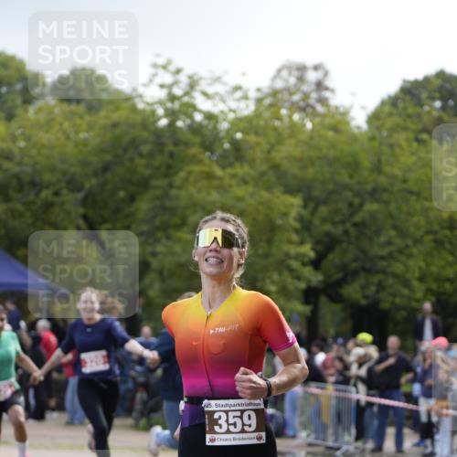 13.09.2026 - Stadtparktriathlon Patografie http://msf.ph/oto/10255297 13.09.2026 11:20:14 Ziel 320, 359 meine-sportfotos.de