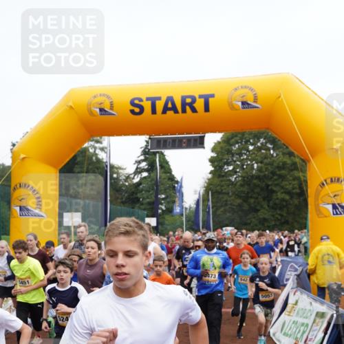 13.09.2026 - Airport Race Dennis Weichert http://msf.ph/oto/10255381 13.09.2026 10:00:36 Laufen  meine-sportfotos.de