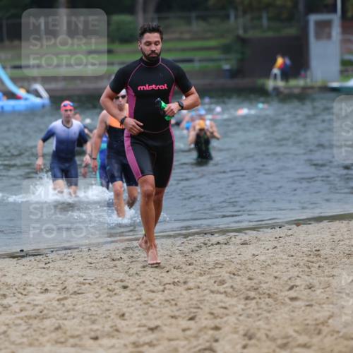 13.09.2026 - Stadtparktriathlon Mo-Foto http://msf.ph/oto/10255415 13.09.2026 10:33:03 Schwimmen 478, 486, 555, 559, 561 meine-sportfotos.de