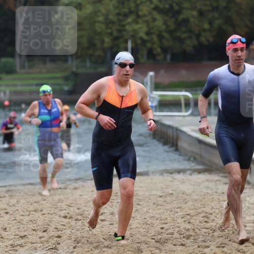 13.09.2026 - Stadtparktriathlon Mo-Foto http://msf.ph/oto/10255440 13.09.2026 10:33:10 Schwimmen 478, 486, 547, 555, 559, 564 meine-sportfotos.de