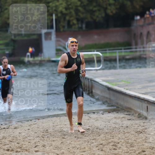 13.09.2026 - Stadtparktriathlon Mo-Foto http://msf.ph/oto/10255467 13.09.2026 10:33:15 Schwimmen 478, 486, 547, 559, 564, 583 meine-sportfotos.de