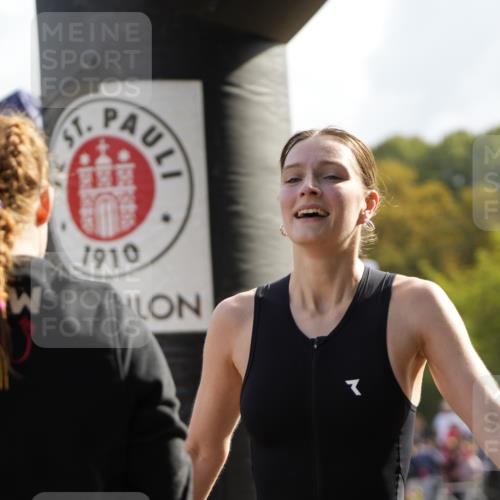 13.09.2026 - Stadtparktriathlon Patografie http://msf.ph/oto/10255476 13.09.2026 11:23:41 Ziel 402, 437 meine-sportfotos.de
