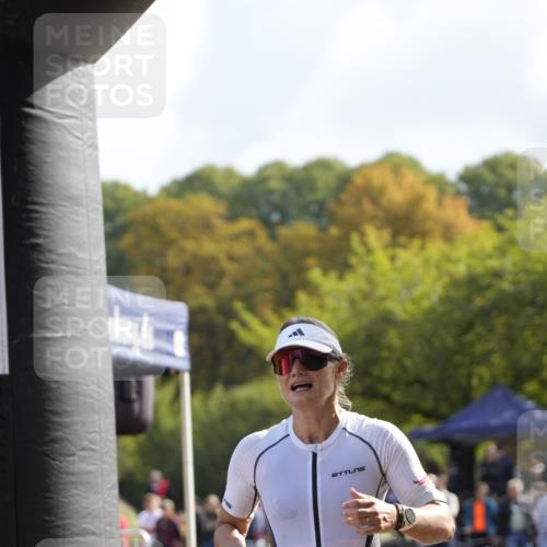13.09.2026 - Stadtparktriathlon Patografie http://msf.ph/oto/10255484 13.09.2026 11:23:51 Ziel 399, 437 meine-sportfotos.de