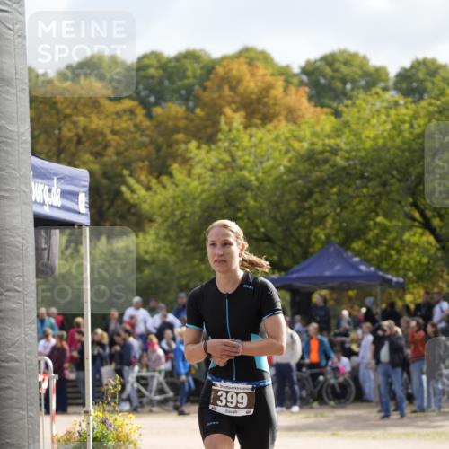 13.09.2026 - Stadtparktriathlon Patografie http://msf.ph/oto/10255487 13.09.2026 11:23:58 Ziel 399 meine-sportfotos.de