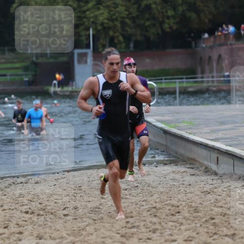 13.09.2026 - Stadtparktriathlon Mo-Foto http://msf.ph/oto/10255491 13.09.2026 10:33:19 Schwimmen 512, 547, 564, 583 meine-sportfotos.de