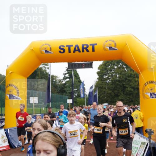 13.09.2026 - Airport Race Dennis Weichert http://msf.ph/oto/10255497 13.09.2026 10:00:39 Laufen  meine-sportfotos.de