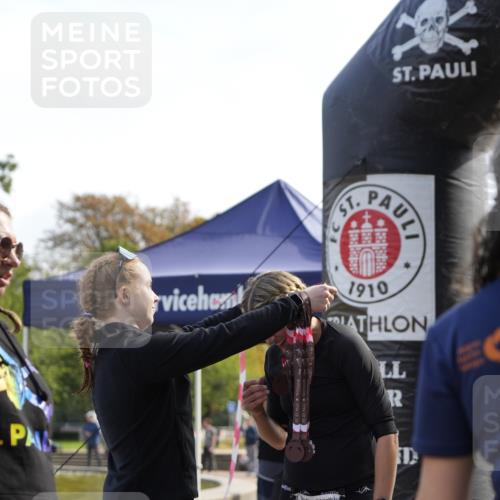 13.09.2026 - Stadtparktriathlon Patografie http://msf.ph/oto/10255556 13.09.2026 11:25:39 Ziel 463 meine-sportfotos.de