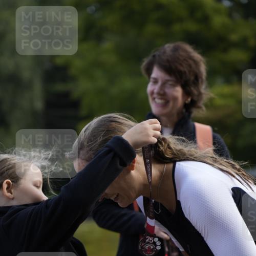 13.09.2026 - Stadtparktriathlon Patografie http://msf.ph/oto/10255580 13.09.2026 11:26:35 Ziel 465 meine-sportfotos.de