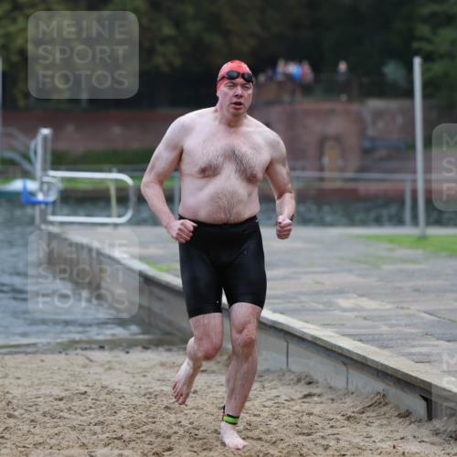 13.09.2026 - Stadtparktriathlon Mo-Foto http://msf.ph/oto/10255584 13.09.2026 10:33:45 Schwimmen 510, 524, 554, 562, 578, 586 meine-sportfotos.de