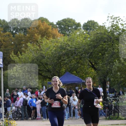 13.09.2026 - Stadtparktriathlon Patografie http://msf.ph/oto/10255587 13.09.2026 11:27:10 Ziel 292 meine-sportfotos.de