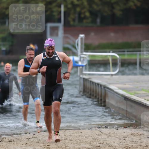 13.09.2026 - Stadtparktriathlon Mo-Foto http://msf.ph/oto/10255593 13.09.2026 10:33:47 Schwimmen 510, 524, 554, 562, 578, 586 meine-sportfotos.de