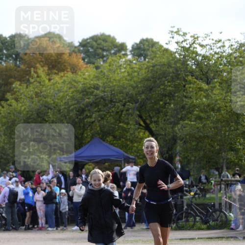 13.09.2026 - Stadtparktriathlon Patografie http://msf.ph/oto/10255604 13.09.2026 11:27:27 Ziel 336, 354, 454, 460 meine-sportfotos.de