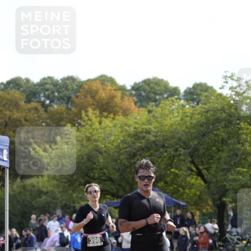 13.09.2026 - Stadtparktriathlon Patografie http://msf.ph/oto/10255640 13.09.2026 11:28:15 Ziel 398, 489 meine-sportfotos.de