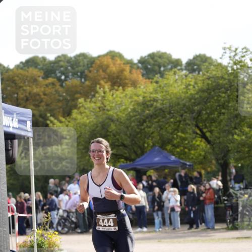 13.09.2026 - Stadtparktriathlon Patografie http://msf.ph/oto/10255654 13.09.2026 11:28:28 Ziel 444 meine-sportfotos.de