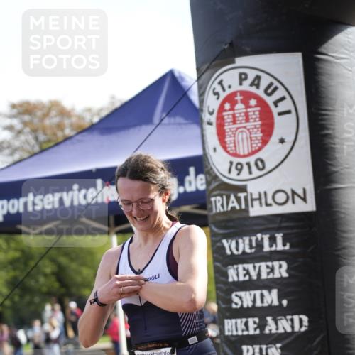 13.09.2026 - Stadtparktriathlon Patografie http://msf.ph/oto/10255661 13.09.2026 11:28:30 Ziel 444 meine-sportfotos.de