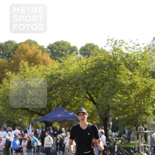 13.09.2026 - Stadtparktriathlon Patografie http://msf.ph/oto/10255669 13.09.2026 11:28:46 Ziel 368, 421 meine-sportfotos.de