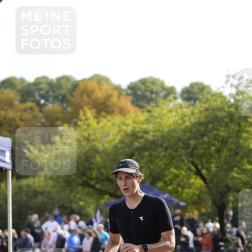 13.09.2026 - Stadtparktriathlon Patografie http://msf.ph/oto/10255671 13.09.2026 11:28:47 Ziel 368, 421, 491 meine-sportfotos.de