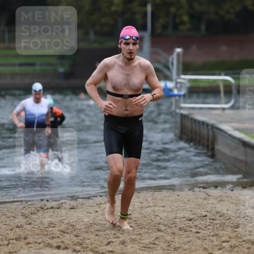 13.09.2026 - Stadtparktriathlon Mo-Foto http://msf.ph/oto/10255675 13.09.2026 10:34:09 Schwimmen 472, 508, 514 meine-sportfotos.de