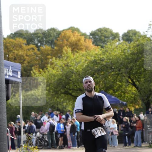 13.09.2026 - Stadtparktriathlon Patografie http://msf.ph/oto/10255685 13.09.2026 11:28:55 Ziel 421, 491 meine-sportfotos.de