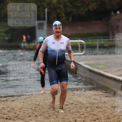 13.09.2026 - Stadtparktriathlon Mo-Foto http://msf.ph/oto/10255693 13.09.2026 10:34:14 Schwimmen 472, 508, 514 meine-sportfotos.de