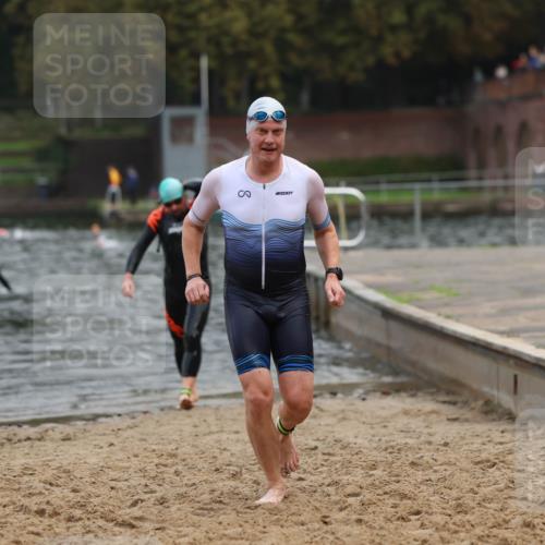 13.09.2026 - Stadtparktriathlon Mo-Foto http://msf.ph/oto/10255696 13.09.2026 10:34:14 Schwimmen 472, 508, 514 meine-sportfotos.de