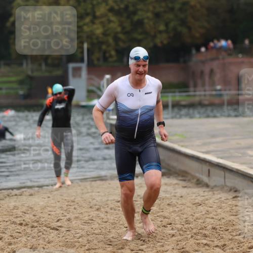 13.09.2026 - Stadtparktriathlon Mo-Foto http://msf.ph/oto/10255702 13.09.2026 10:34:15 Schwimmen 472, 508 meine-sportfotos.de