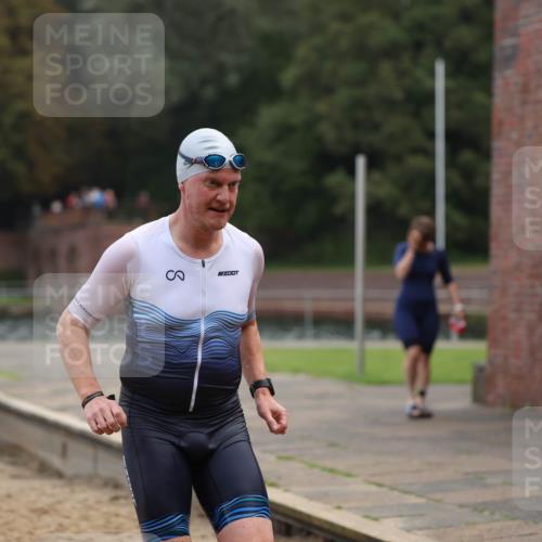 13.09.2026 - Stadtparktriathlon Mo-Foto http://msf.ph/oto/10255709 13.09.2026 10:34:17 Schwimmen 472, 508 meine-sportfotos.de