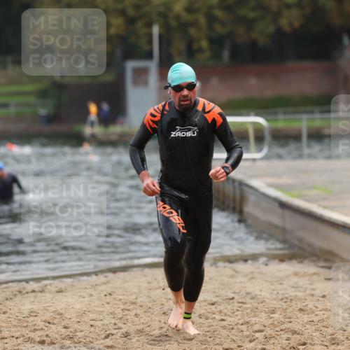 13.09.2026 - Stadtparktriathlon Mo-Foto http://msf.ph/oto/10255716 13.09.2026 10:34:18 Schwimmen 472, 508 meine-sportfotos.de