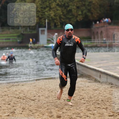 13.09.2026 - Stadtparktriathlon Mo-Foto http://msf.ph/oto/10255721 13.09.2026 10:34:19 Schwimmen 472, 508 meine-sportfotos.de