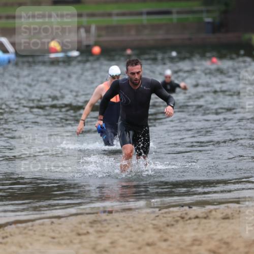 13.09.2026 - Stadtparktriathlon Mo-Foto http://msf.ph/oto/10255727 13.09.2026 10:34:31 Schwimmen 496, 556 meine-sportfotos.de